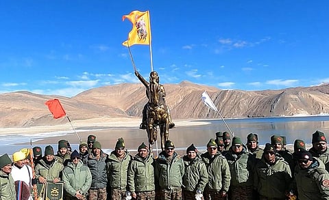 சீனா எல்லையில் சத்ரபதி சிவாஜி சிலை: இந்திய ராணுவம் திறப்பு