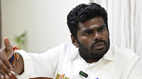 கல்வி நிறுவனங்களில் மாணவிகளின் பாதுகாப்பை உறுதி செய்ய வேண்டும்: ஆளுநர் ரவியிடம் அண்ணாமலை வலியுறுத்தல்