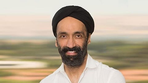 ஒரு நாளைக்கு ரூ.48 கோடி சம்பாதிக்கும் இந்திய வம்சாவளி