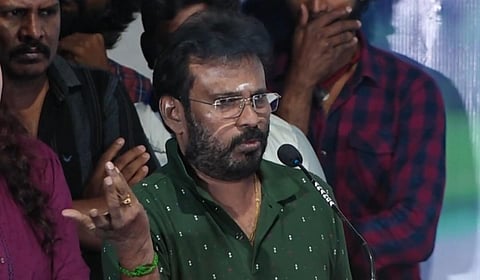 திரையரங்குகளில் ‘பார்க்கிங்’ கொள்ளை: இயக்குநர் பேரரசு ஆதங்கம்