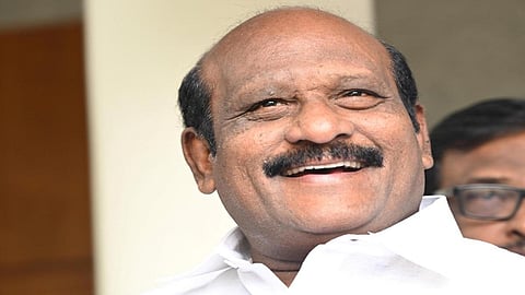 அமைச்சர் கோவி.செழியனுக்கு பாஸ்போர்ட் வழங்க உயர் நீதிமன்றம் உத்தரவு