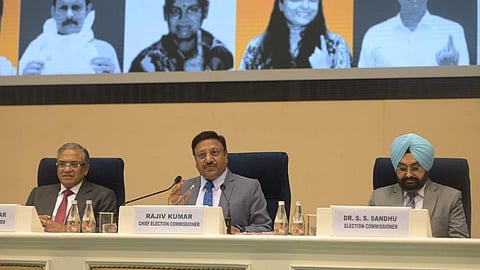 டெல்லி சட்டப்பேரவைக்கு பிப்.5-ல் ஒரே கட்டமாக தேர்தல்: பிப். 8-ல் வாக்கு எண்ணிக்கை