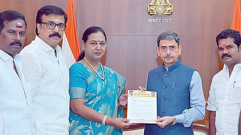 டங்ஸ்டன் திட்டத்தை கைவிட ஆளுநரிடம் பிரேமலதா மனு