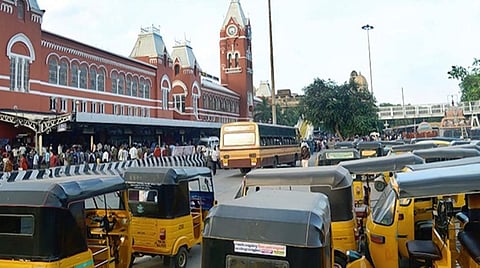 பிப்.1 முதல் ஆட்டோ கட்டணம் உயர்கிறது: குறைந்தபட்ச கட்டணம் ரூ.50 என ஆட்டோ ஓட்டுநர்கள் அறிவிப்பு