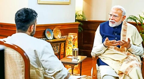 'ஆன்லைன் விவாதங்களை கண்டு கொள்வது இல்லை' - மெலோடி மீம்ஸ் கேள்விக்கு மோடி பதில்