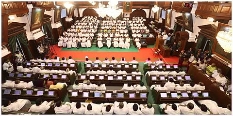 சட்டப்பேரவை தேதி குறிப்பிடாமல் தள்ளிவைப்பு