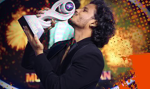 பிக்பாஸ் சீசன் 8: வெற்றிக் கோப்பையை தட்டிச் சென்றார் முத்துக்குமரன்!