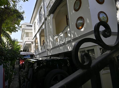 வருமானவரிச் சோதனை நடைபெற்ற பஞ்சாரா ஹில்ஸில் உள்ள தில் ராஜு வீடு