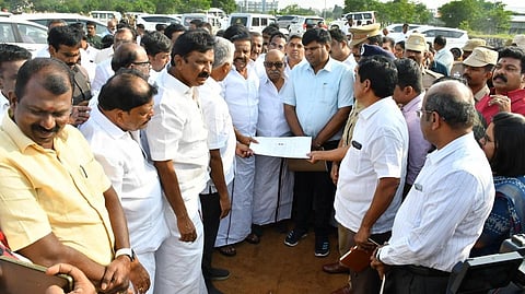 தமிழக முதல்வர் நெல்லைக்கு வருவதையொட்டி மாவட்ட பொறுப்பு அமைச்சர் கே.என்.நேரு முன்னேற்பாடு பணிகளை ஆய்வு செய்தார்.