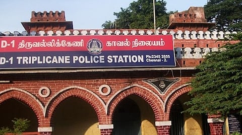 சென்னை | ரூ.20 லட்சம் வழிப்பறி வழக்கில் போலீஸ் காவலில் எஸ்ஐயிடம் விடிய விடிய விசாரணை