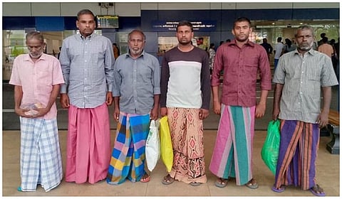 தாயகம் திரும்பிய 6 தமிழக மீனவர்கள்