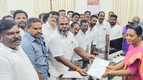 “திருப்பரங்குன்றம் விவகாரத்தில் திமுக அரசு வேடிக்கை பார்க்கிறது” - ஆர்.பி.உதயகுமார் குற்றச்சாட்டு