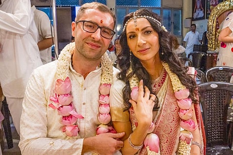 தேசம் கடந்து வென்ற காதல்!