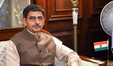 தமிழக ஆளுநர் திடீர் டெல்லி பயணம்