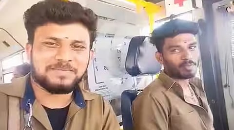 ஓடும் அரசு பேருந்தில் ரீல்ஸ் வீடியோ எடுத்த ஒப்பந்த ஓட்டுநர், நடத்துநர் பணியிடை நீக்கம்