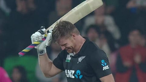 கிளென் பிலிப்ஸ் அபாரம்: பாகிஸ்தானை 78 ரன்களில் வென்றது நியூஸிலாந்து | ODI Tri Series