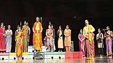 அமெரிக்காவில் மேடையேறிய ‘கங்காபுரம்’!