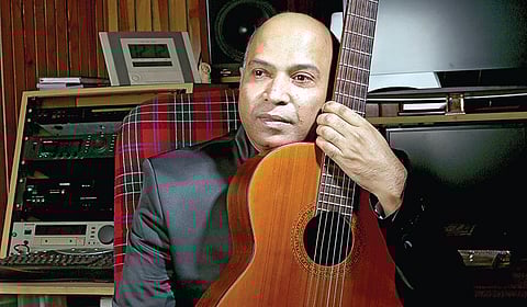 காக்கும் சண்முக கவசம்!