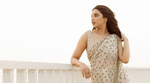 Click Bits: விழி ஈர்ப்பு விசையால் ஈர்க்கும் பிரியங்கா மோகன்!