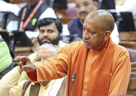 உ.பி. சட்டப்பேரவையில் பட்ஜெட் கூட்டத் தொடரில் கும்பமேளா குறித்து உரையாற்றிய முதல்வர் யோகி ஆதித்யாநாத்