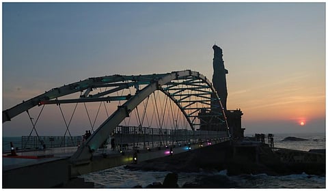 குமரி கண்ணாடி இழை பாலம் - ஒன்றரை மாதத்தில் 3.39 லட்சம் பேர் பார்வை!