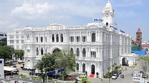 நகர்ப்புற வாழ்விட மேம்பாட்டு வாரிய குடியிருப்புகளில் தூய்மை பணிகளை மேற்கொள்ள மாநகராட்சி டெண்டர்