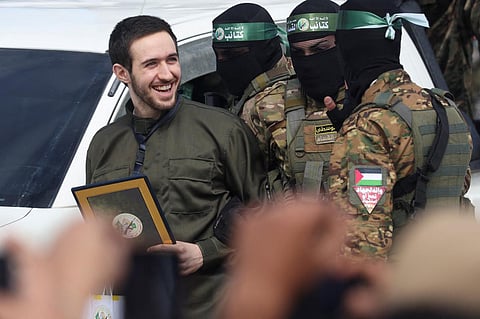 6 இஸ்ரேல் பிணைக் கைதிகளை ஒப்படைத்தது ஹமாஸ்