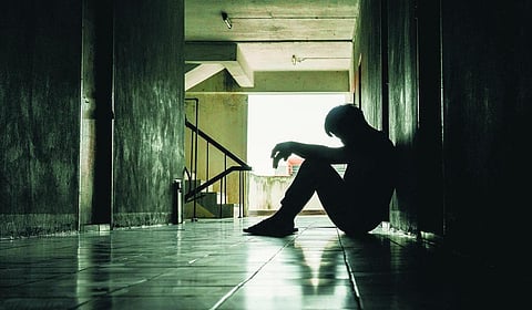 இளம்வயதினர் தற்கொலைகள் இனியும் தொடரக் கூடாது!