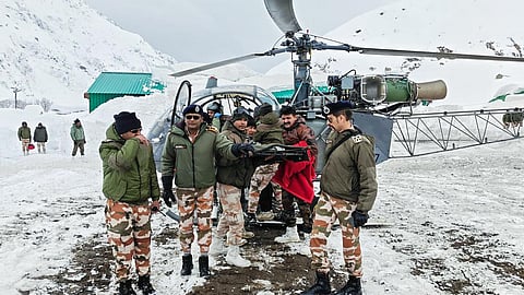 உத்தராகண்ட் பனிச்சரிவு: நான்கு பேர் பலி, 46 பேர் மீட்பு, ஐந்து பேரை தேடும் பணி தீவிரம்