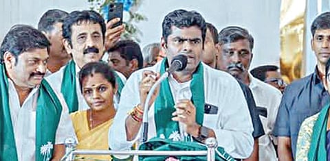 உடுமலை அருகே நேற்று நடைபெற்ற கள் விடுதலை கருத்தரங்கில் பேசிய பாஜக மாநிலத் தலைவர் அண்ணாமலை. படம்: எம்.நாகராஜன்