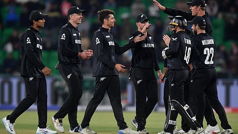 சாம்பியன்ஸ் டிராபி இறுதியில் இந்தியாவுடன் மோதும் நியூஸி: 2-வது அரையிறுதியில் தெ.ஆ தோல்வி