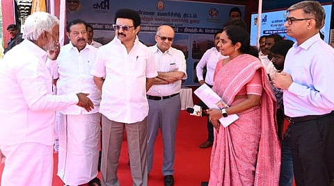 தீவுத்திடலில் ரூ.113 கோடியில் கண்காட்சி மையம்: பணிகளை முதல்வர் ஆய்வு செய்தார்