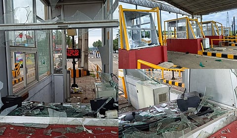 திண்டுக்கல் மாவட்டம் வத்தலகுண்டு அருகே லட்சுமிபுரத்தில் திறக்கப்பட்ட சுங்கச்சாவடியை பொதுமக்கள் அடித்து நொறுக்கினர் | படங்கள்: நா.தங்கரத்தினம்