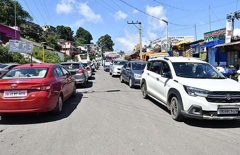 ஊட்டி, கொடைக்கானலில் ஏப்.1 முதல் சுற்றுலா வாகனங்களுக்கு புதிய கட்டுப்பாடு