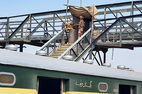 தீவிரவாத தொடர்பு குற்றச்சாட்டு: பாகிஸ்தானுக்கு இந்தியா பதிலடி