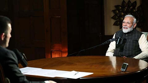 மறைமுக போரில் ஈடுபடுகிறது பாகிஸ்தான்: பிரதமர் நரேந்திர மோடி குற்றச்சாட்டு