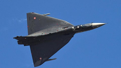 அமெரிக்காவின் நவீன இன்ஜின் விநியோகம் தொடக்கம்: தேஜஸ் போர் விமான தயாரிப்பை வேகப்படுத்தும் எச்ஏஎல்