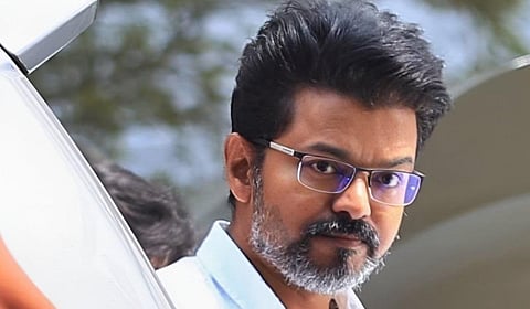 பாஜக பக்கம் சாய்ந்த அதிமுக... என்ன செய்யப் போகிறது தவெக..?