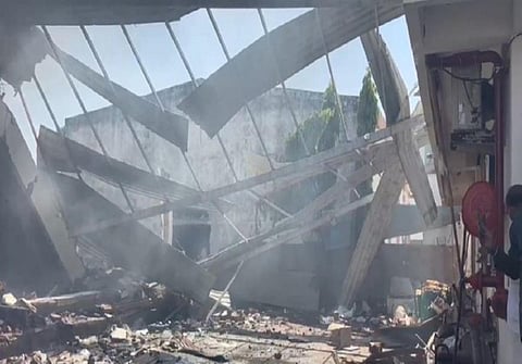 குஜராத் பட்டாசு கிடங்கில் வெடிவிபத்து: 18 பேர் உயிரிழப்பு