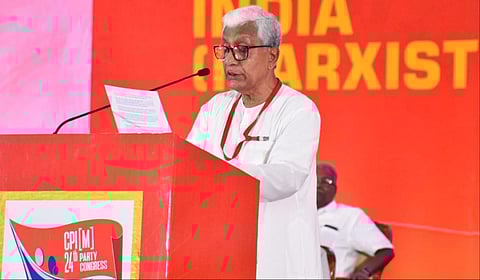 மதுரையில் நடந்த மார்க்சிஸ்ட் கம்யூ. கட்சியின் மாநாட்டில் மாணிக் சர்க்கார் உரையாற்றினார் | படம்: எஸ்.கிருஷ்ணமூர்த்தி