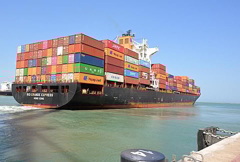 வங்கதேசத்துக்கு வழங்கப்பட்ட சரக்கு முனைய வசதியை நிறுத்தியது இந்தியா