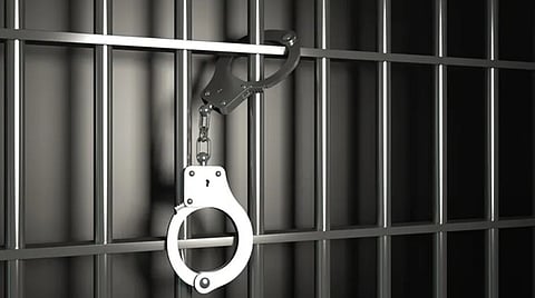 சென்னை | கார் ஓட்டி விபத்தை ஏற்படுத்திய 14 வயது சிறுவன் நண்பருடன் கைது: தந்தையும் சிறையில் அடைப்பு