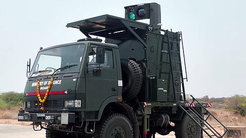 டி.இ.டபிள்யூ லேசர் ஆயுதம்