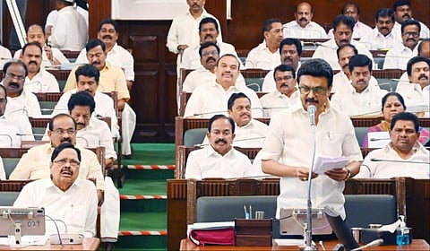 மத்திய - மாநில அரசுகளின் உறவுகளை மேம்படுத்திட உயர்மட்டக் குழுவை அமைத்து சட்டப்பேரவையில் 110 விதியின் கீழ் முதல்வர் ஸ்டாலின் அறிவித்தார்.