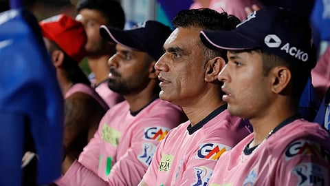 டெல்லி கேப்பிடல்ஸ் பயிற்சியாளருக்கு அபராதம்