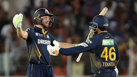 ஜாஸ் பட்லர் 54 பந்துகளில் 97 ரன்கள் விளாசல்: டெல்லியை வீழ்த்தி அசத்தியது குஜராத்