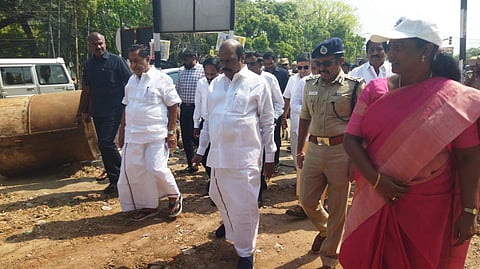 மதுரை சித்திரைத் திருவிழா பாதுகாப்பு ஏற்பாடுகள்: அமைச்சர் எ.வ.வேலு நேரில் ஆய்வு