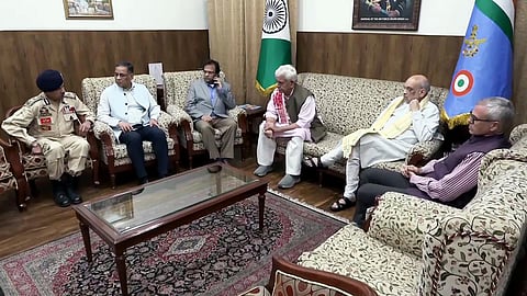 Pahalgam Terror Attack: காஷ்மீர் சென்றடைந்தார் உள்துறை அமைச்சர் அமித் ஷா!