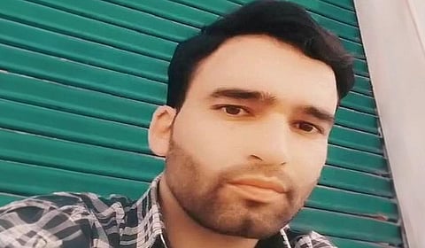 பஹல்காம் தீவிரவாதிகளிடம் இருந்து துப்பாக்கியை பறிக்க முயன்று உயிர் துறந்த குதிரை சவாரி தொழிலாளி!