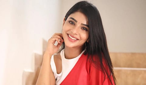 “என் எதிர்காலத்தை கடுமையாக்க வேண்டாம்...” - பவித்ரா லட்சுமி உருக்கம்